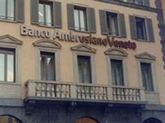 Die neue Mega-Bank hat über 6200 Filialen in Italien.