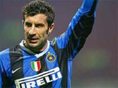 Luis Figo bleibt bei Inter Mailand.