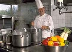 Die Lebensmittelinspektoren führten im letzten Jahr 6678 Kontrollen in Zürcher Gastronomiebetrieben durch. (Bild: Archiv)