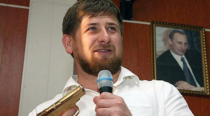 Tschetscheniens Präsident Ramsan Kadyrow leitete den Sturm auf das Parlament persönlich.
