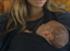 Tyra Banks postet erstes Babyfoto von Sohn York Asla.